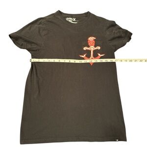 Adult Small Hurley eagle and anchor black shirt.print in front and back.